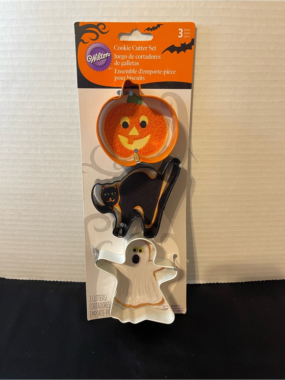 Wilton Halloween Cookie Cutter Trio - Orange, Black, White